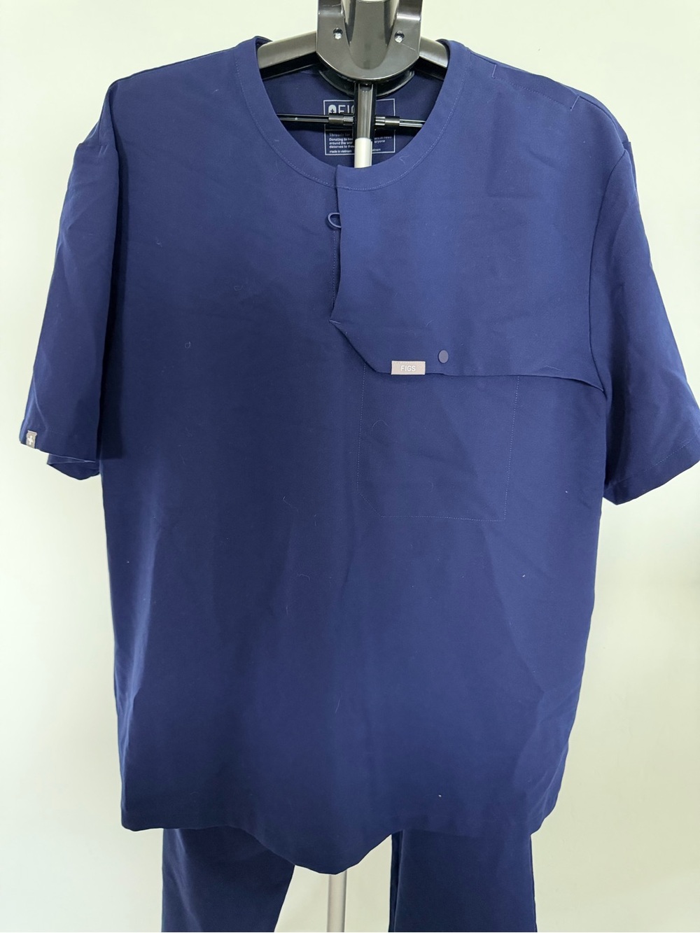 FIGS Navy Blue Scrub Top XXL